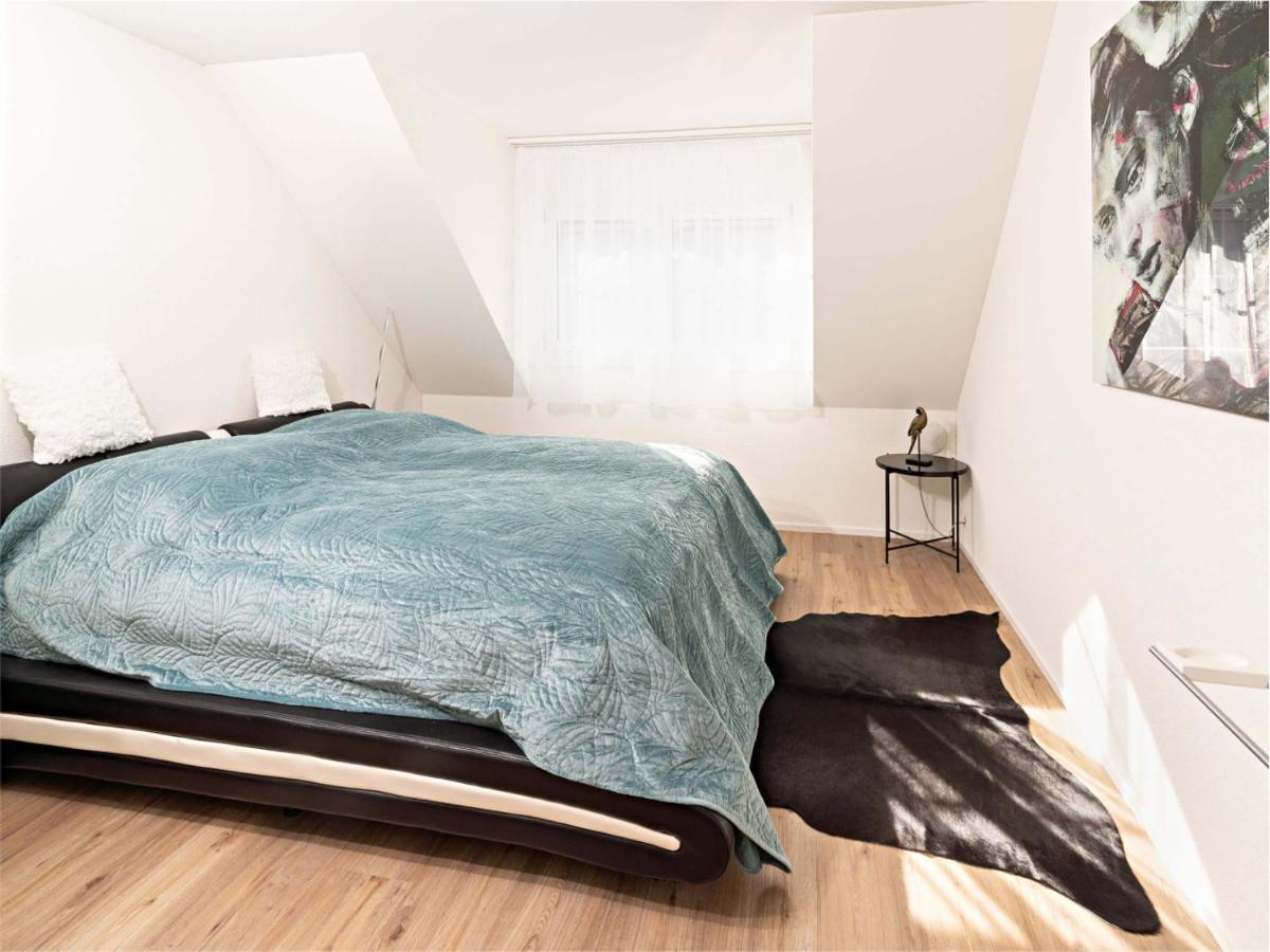 Exklusive 5,5 Zimmer Wohnung Fuer Familien Und Business Eschenz Bagian luar foto